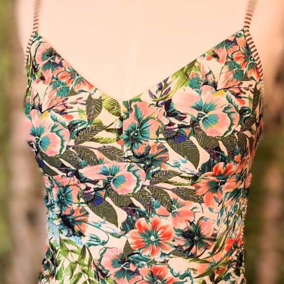 prAna Moorea Tankini, Tropical Flowers and Foliage on White Background - Picture 2 of 7